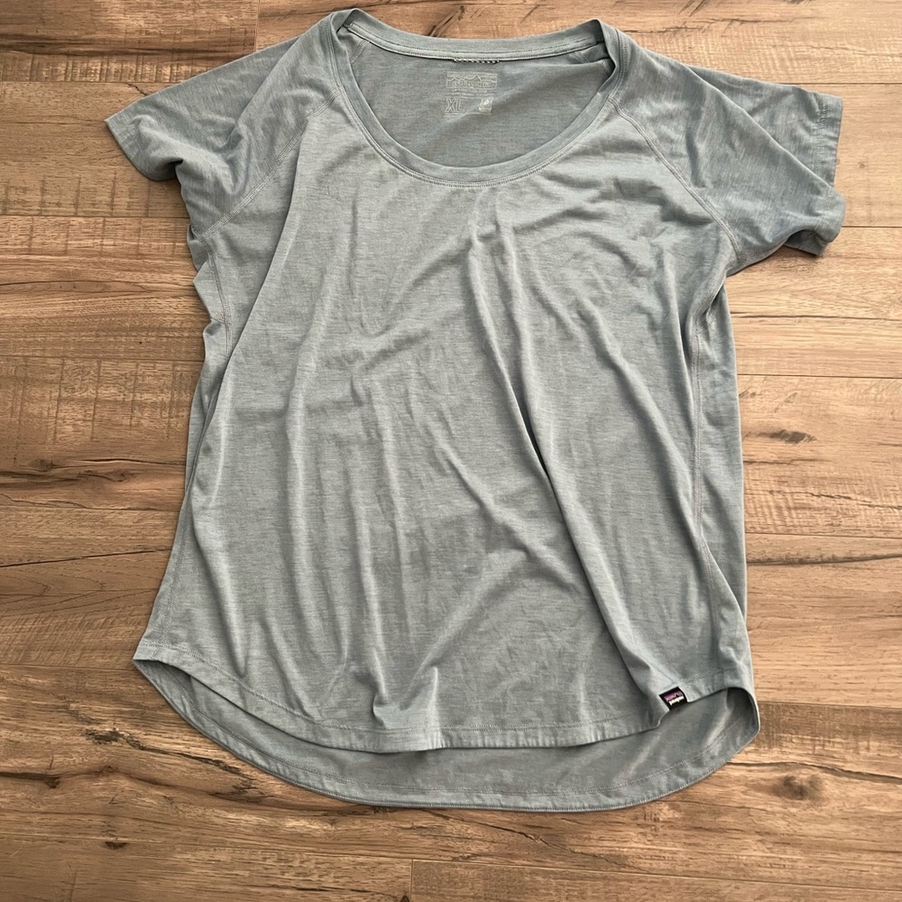 Patagonia womens tee xl